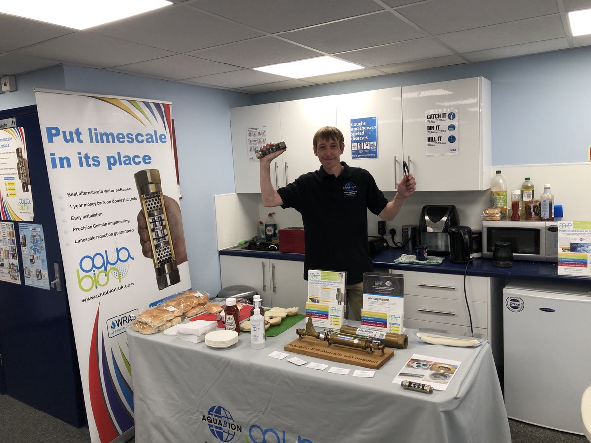 Breakfast Morning Now With ⁦@aquabion_adam⁩ ⁦<a href="/HpsCroydon/">HPS Croydon</a>⁩ Hot Food And Hot Deals So Come and Along and Get Involved.