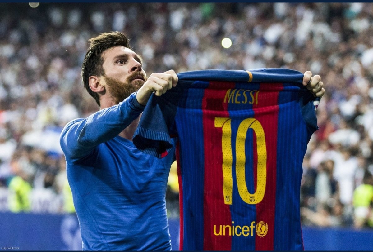 Dr Frank Magass Pa Twitter Joyeux Anniversaire Au Meilleur Joueur De Tout Les Temps Le G O A T Que Le Foot Soit Reconnaissant Et Qu Il T Offre La Copa Je Te Souhaite Cette Copa Pour Finir 21