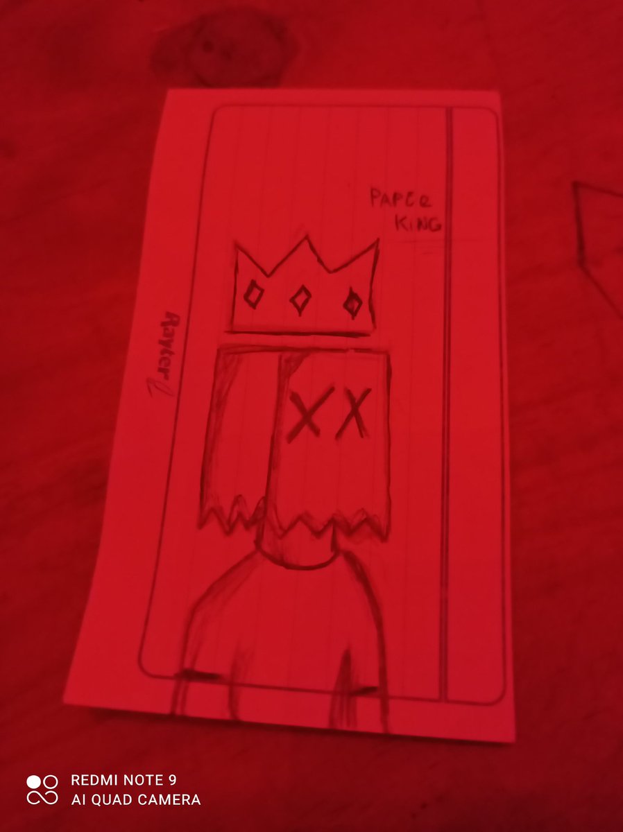 HaunterLeonardo's tweet image. El rey con corona de papel
#paperking
