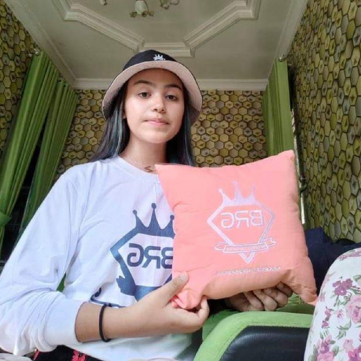 ayo pergi bersamaku on #BIGOLIVE bigo.tv/sid/2113212692…