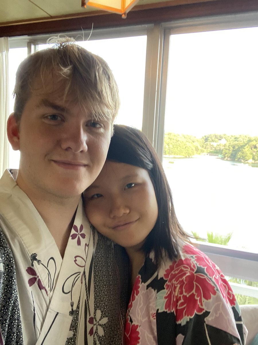 Matthew11261360's tweet photo. 妻の家族と旅行に行きました。
#鳥羽グランドホテル
#日本語勉強中 https://t.co/ZhZne7TzCJ