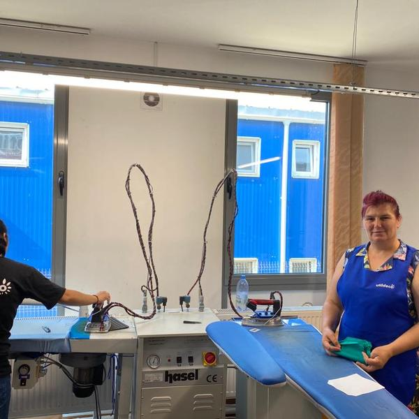 UtilDeco's tweet photo. 🤩Câteva imagini din cel mai prietenos atelier de confecții textile din #Iasi și cea mai mare întreprindere socială de inserție din #Romania 

➡️https://t.co/TVEDXDFJu5

#unitateprotejata #economiesociala #intreprinderesociala #UtilDeco https://t.co/14WLjciPYd