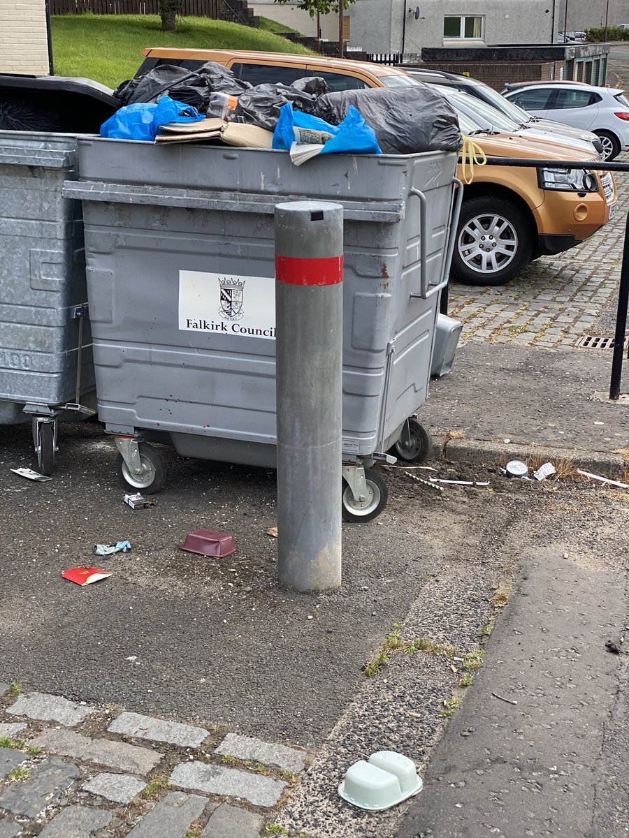 BakingBikerChic's tweet photo. @falkirkcouncil @WOMANALOUD @CecilMeiklejohn Garry Place in Hallglen this morning. You’ve got council waste vans in the street driving past and ignoring this cess pit. How long do we have to put up with this? This is disgusting and a health hazard https://t.co/GEMOqNCHpi