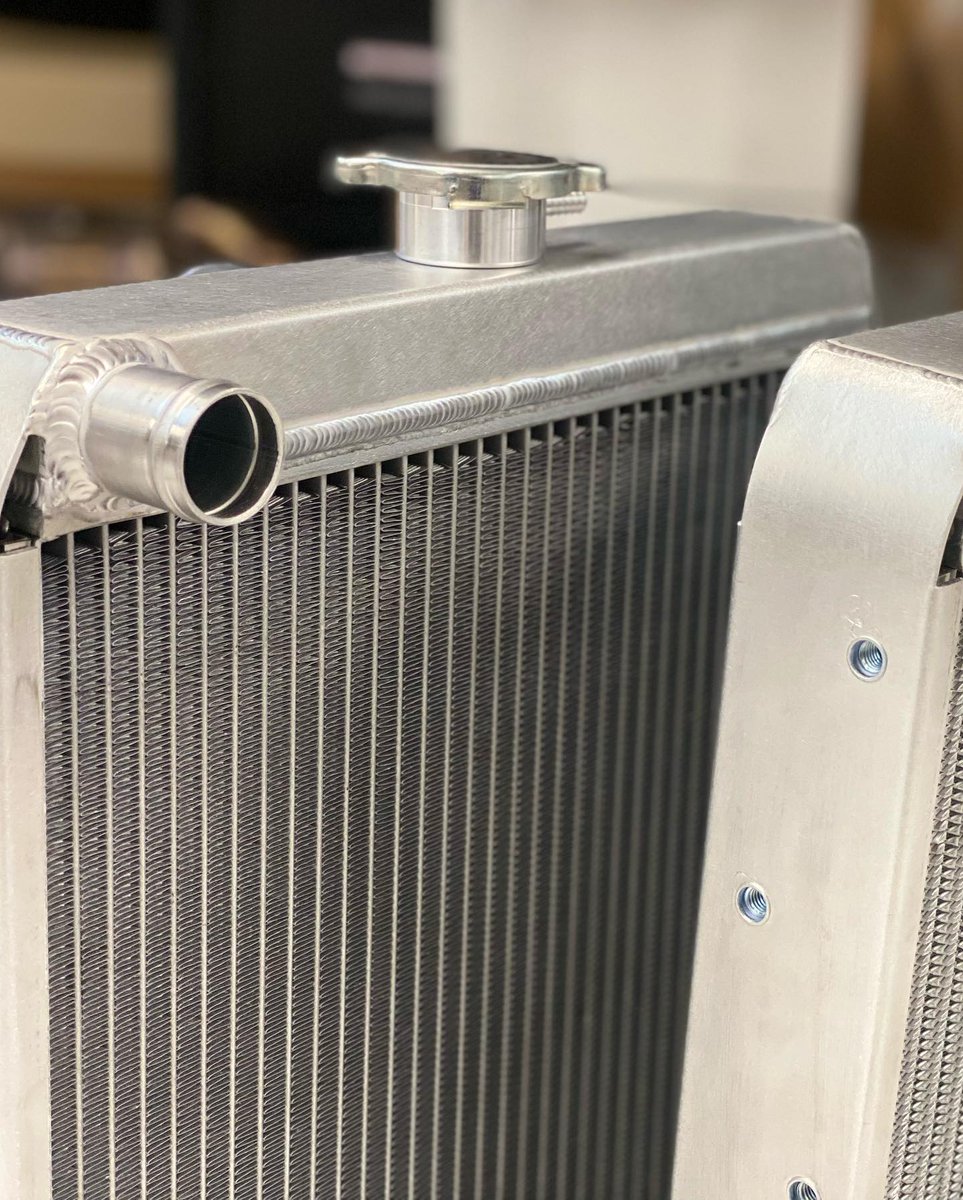 AlphaPerforman1's tweet photo. Catching up with some radiator orders after a huge delay on cores thanks to Covid/Brexit. 2 development radiators for Brisca F2 stock car &amp; a pair of large  FF1600 radiators for hot climate #apf #alphaperformancefab #radiators #motorsport #coolingsystems  #britishengineering🇬🇧 https://t.co/C7cthQcPgw