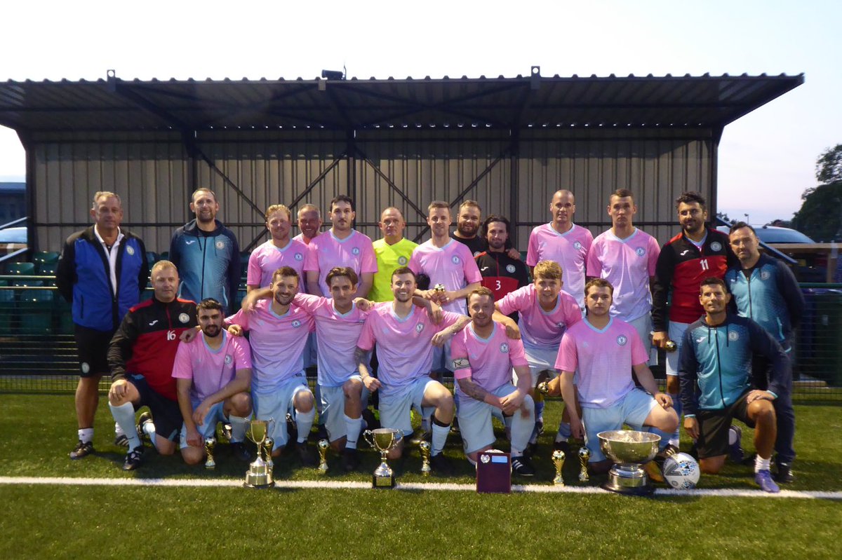 AndrewHazelden1's tweet photo. Valley Rovers celebrate winning the Sussex Sunday League Ron Pavey Cup last night, after a hard fought match against Heathfield &amp; Horam.

Congratulations guys👏👏👏 https://t.co/3SwHvJ45Ex