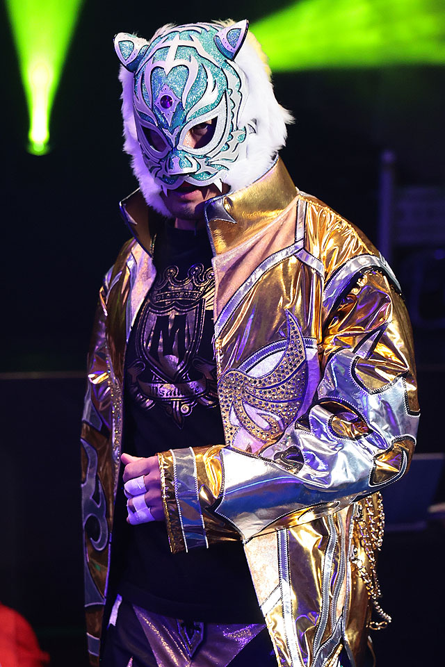 こちらの「エメラルドタイガー」 プレゼント企画！ 下からフォローして