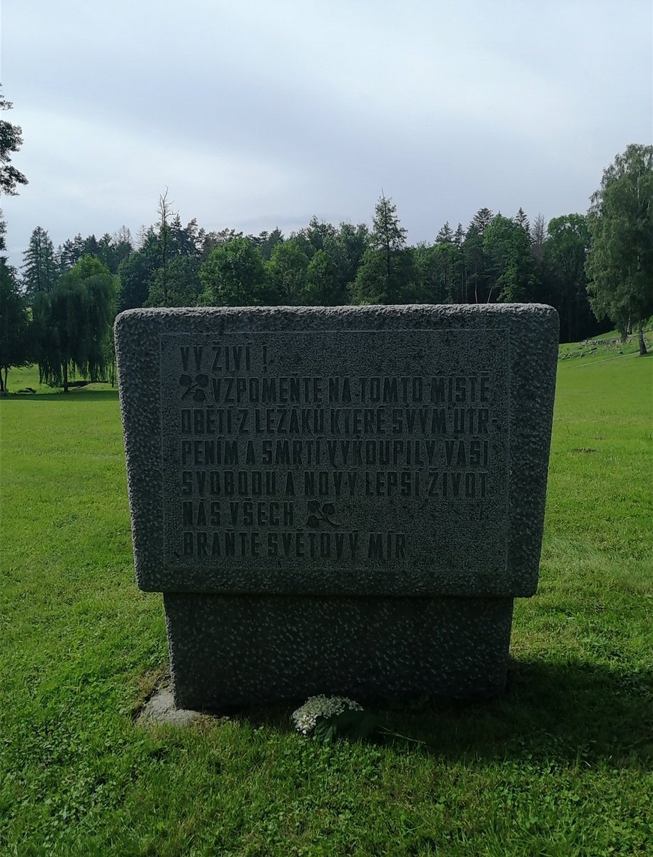 DanyHorys's tweet photo. 24. června 1942. Den, kdy se ve východočeské osadě Ležáky definitivně zastavil čas a zhasl veškerý život.
Německé jednotky SS, jako další pomstu za Heydricha, Ležáky bez milosti vyrabovaly, vypálily a srovnaly se zemí. Většina obyvatel je zavražděna... #protektorat https://t.co/4iVoNRGpWk