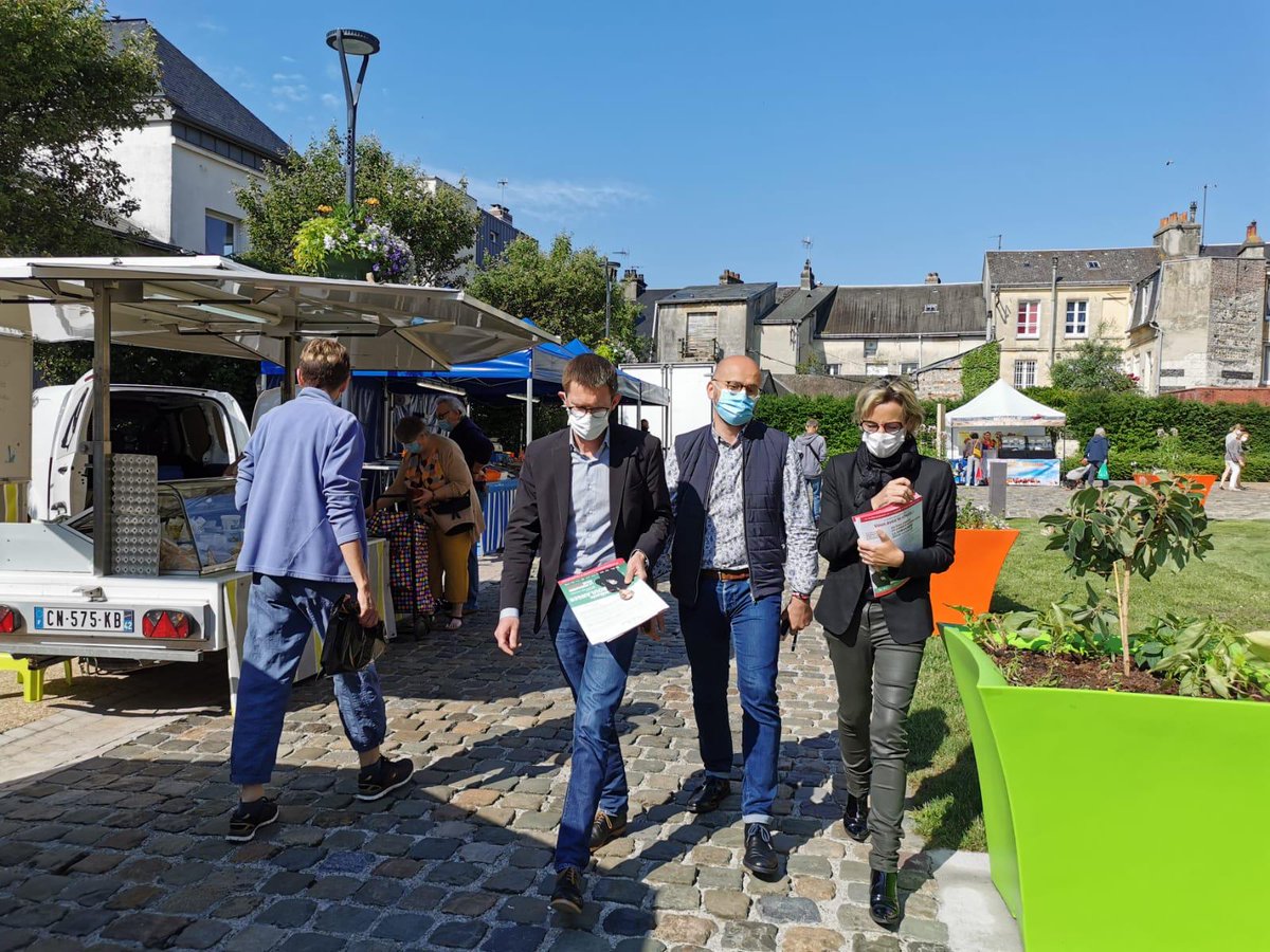 Sur le marché de Montivillers ce matin avec le Maire <a href="/JDMontivilliers/">Jérôme DUBOST</a> et <a href="/MattBrasseLH/">Matthieu Brasse</a> pour échanger sur notre volonté de changer la #Normandie. Pour une Région plus solidaire et plus écologique, un seul choix dimanche : <a href="/NormandieNR/">La Normandie nous rassemble</a> #Regionale2021