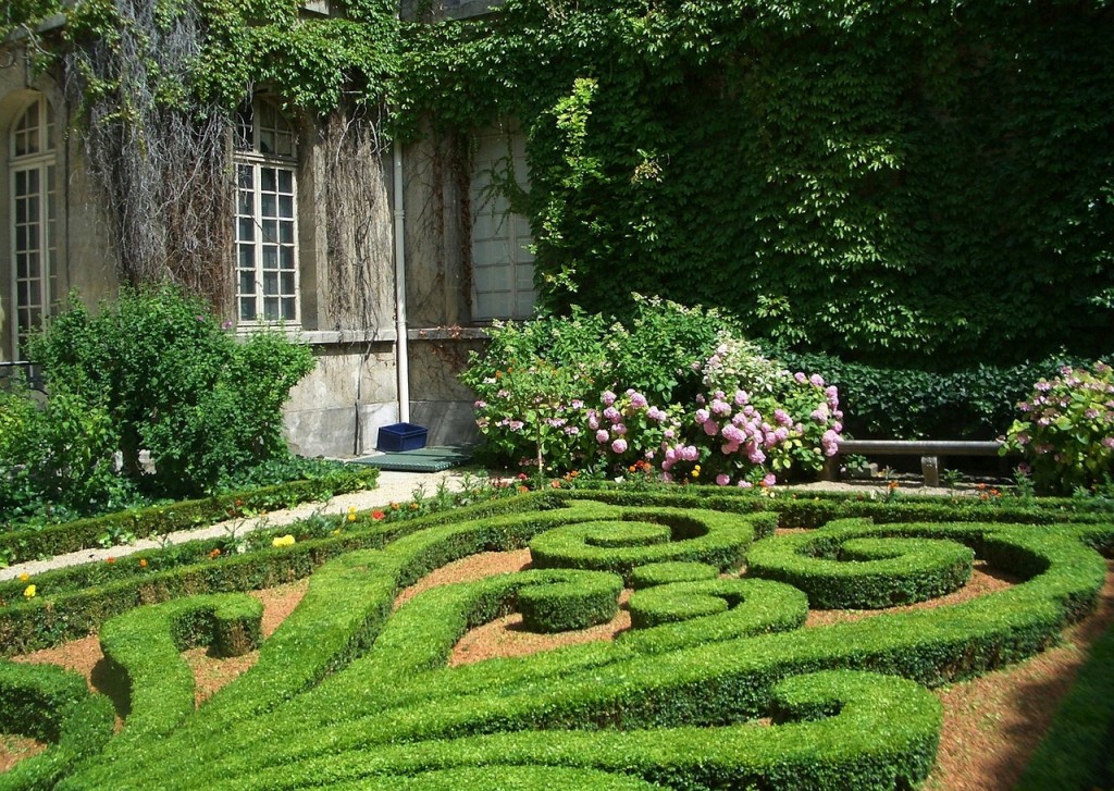 thefrenchclass1's tweet photo. Wondering what to do on a grey day in Paris? 

Go to one of its hundreds of amazing Museums! I was happy to return to the Musée #Carnavalet. Located in the Marais, it is a fabulous way to learn about #Paris and its #history.
#Summer2021 #marais #france #french #culture #course https://t.co/gMLLKv2V0X