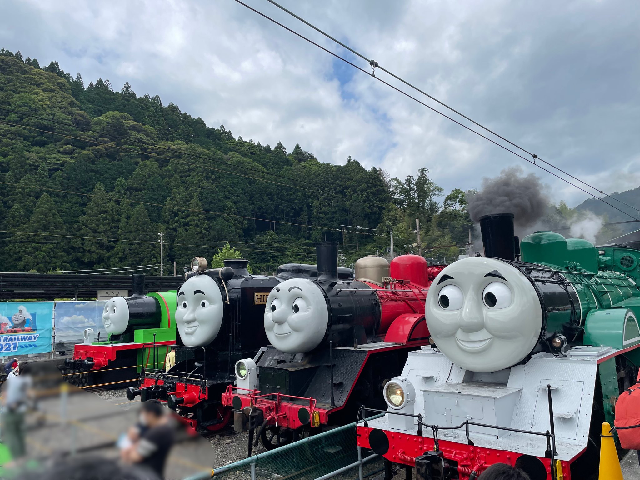 تويتر 鈴川絢子 على تويتر みどりのトーマス号が登場 大井川鐵道きかんしゃトーマス21 Day Out With Thomas 21 In Japan T Co 2nkktsxrfi 大鉄で トーマス のはじめて物語 に登場した ソドー島に来た頃の みどりのトーマス に会える かなり細部まで