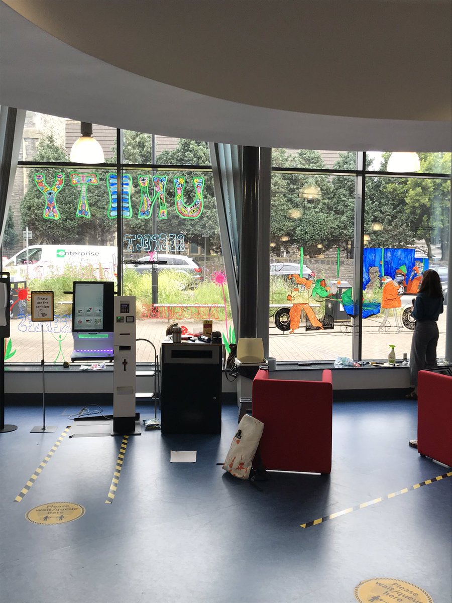 BristolLibrary's tweet photo. Getting there and looking better and better👍#junction3library
@BristolLibrary #LibraryIdeas @RisingArtAgency @upourstreet https://t.co/ttum9DykSY