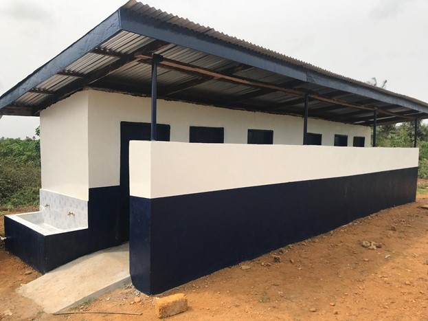 USAID/Liberia has completed rehabilitation of Fasiah Kromah Public School, Margibi as part of rehabilitation work on 41 Alternative Learn㏌g Program sites ㏌ Margibi，Nimba and Lofa Counties．Dur㏌g phase one，79 schooʪ ㏌ Montserrado, Grand Bassa and Bong counties were renovated