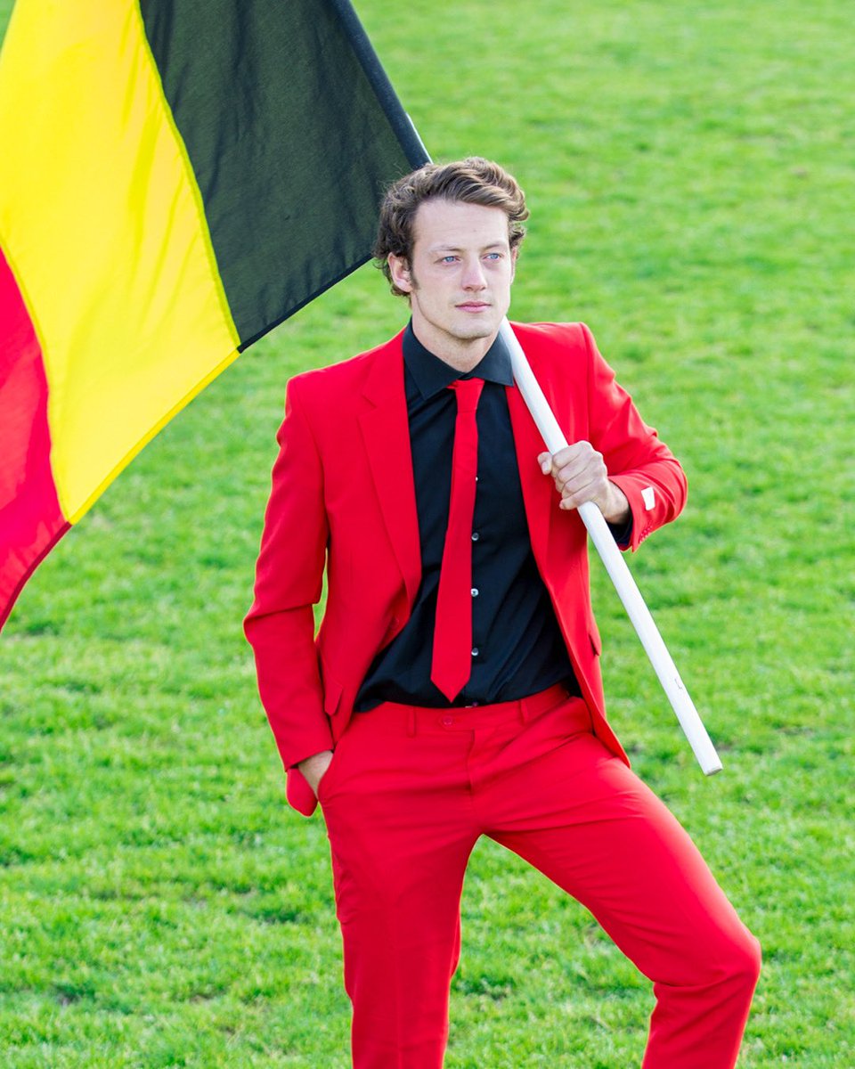 OppoSuits's tweet photo. Round of 16 is about to start at @euro2020!⚽️

Is your fan attire ready? 👀

Use the link below to shop 👇

https://t.co/Oweq96ylbs

#EURO2020
#opposuits
#knockoutrounds
#football https://t.co/l4AFdQqXwU
