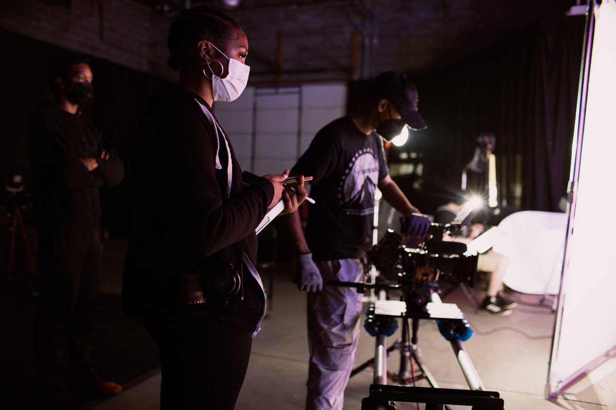 TheBriaRenee's tweet photo. The joy that comes from doing what you love is priceless❤️ #producerbae https://t.co/BCpa65OPvg