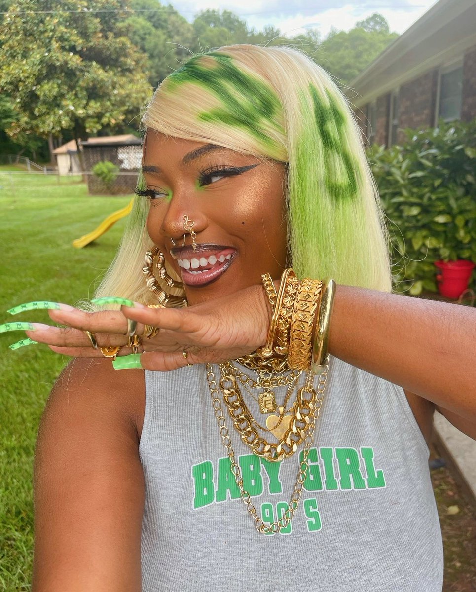 thee90shottie's tweet image. hey yalllllll 😍🔥😭 auntie’s first tweet 😅😂 fmoig: Instagram.com/thequeenoftheg…