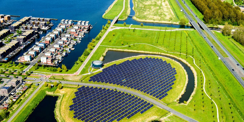 De komende weken doen onze collega’s van Landschap en de <a href="/ErfgoedD/">Erfgoed Deal</a> mee aan 'Landschapstalks' in Noord-Holland. Tijdens de eerste talkshow over #energietransitie en #cultuurlandschap (vrijdag 25 juni a.s.) schuift Edwin Raap aan. Info &amp; aanmelden >>> bit.ly/3d9whkO