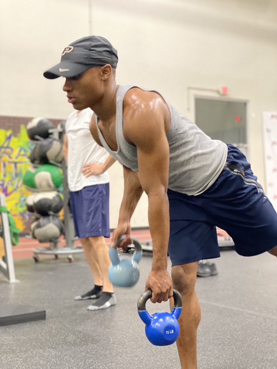 grayfittraining's tweet image. Be the best version of you everyday! #wewerk #grayfittraining 🙏🏾👑