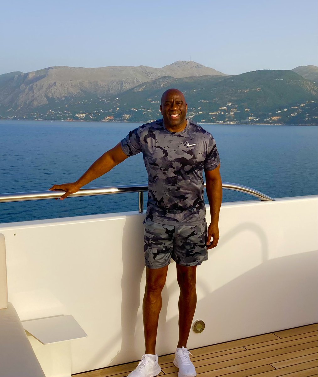 Earvin Magic Johnson tweet media