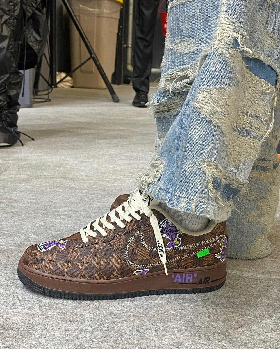 Are you a fan of the Supreme x Louis Vuitton x Nike Air Force 1? CREDIT IG  @8_say