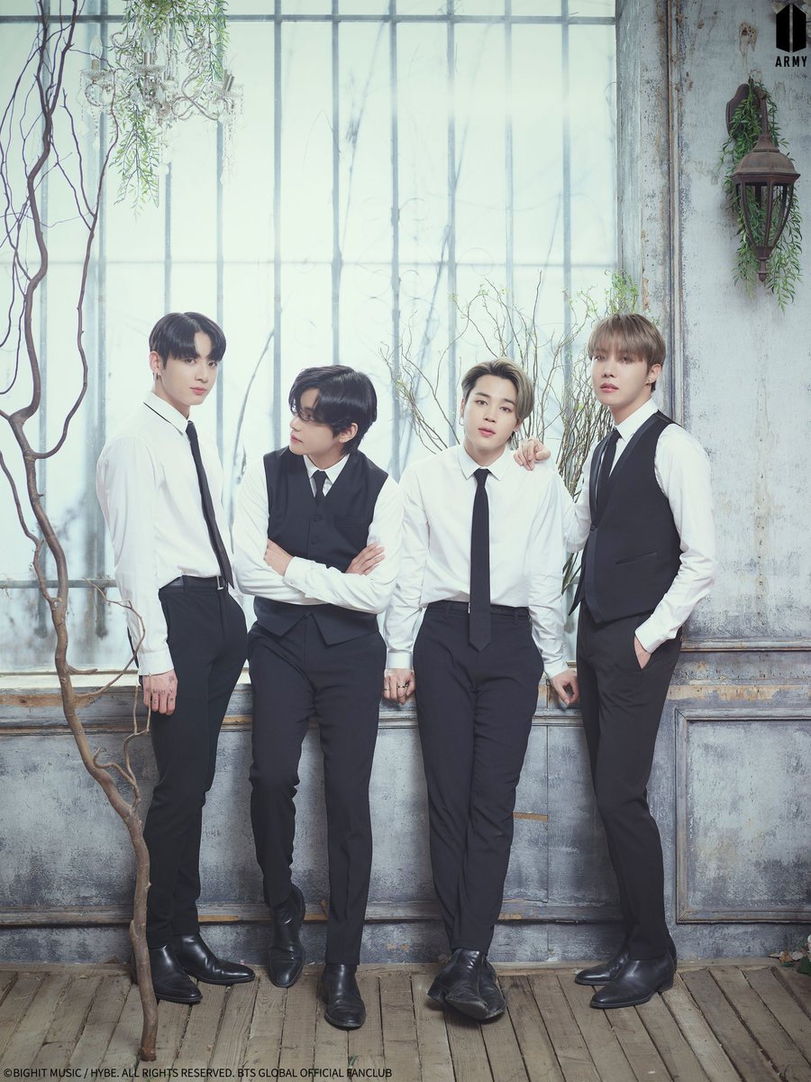 Nad_0307's tweet photo. Our Story Chapter 3. | BTS and ARMY’s Story 

#hoseok #Jimin #Taehyung #Jungkook https://t.co/JOZBKVlSt3