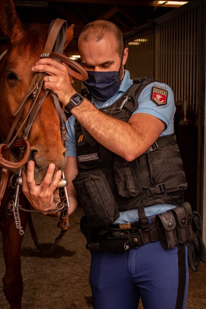 Gendarmerie_078's tweet photo. #JeudiPhoto 📷

À vos légendes 😁 https://t.co/QDe2UCX1xe