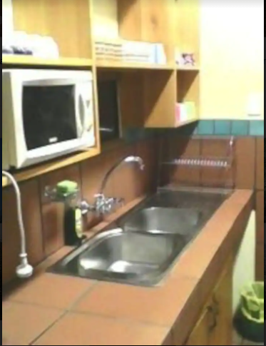 LuyandaShongwe's tweet photo. Hi all!

Beautiful 2 bedroom, 2.5 bathroom home for rent. 

House includes: living room and open plan kitchen. study area, pantry, and a spacious yard with river access for a swim.

Pine Valley. E8500 p/m + 1 month deposit

DM if you're interested!
#TiniTwitter #eSwatini https://t.co/0VwU1xFlzl