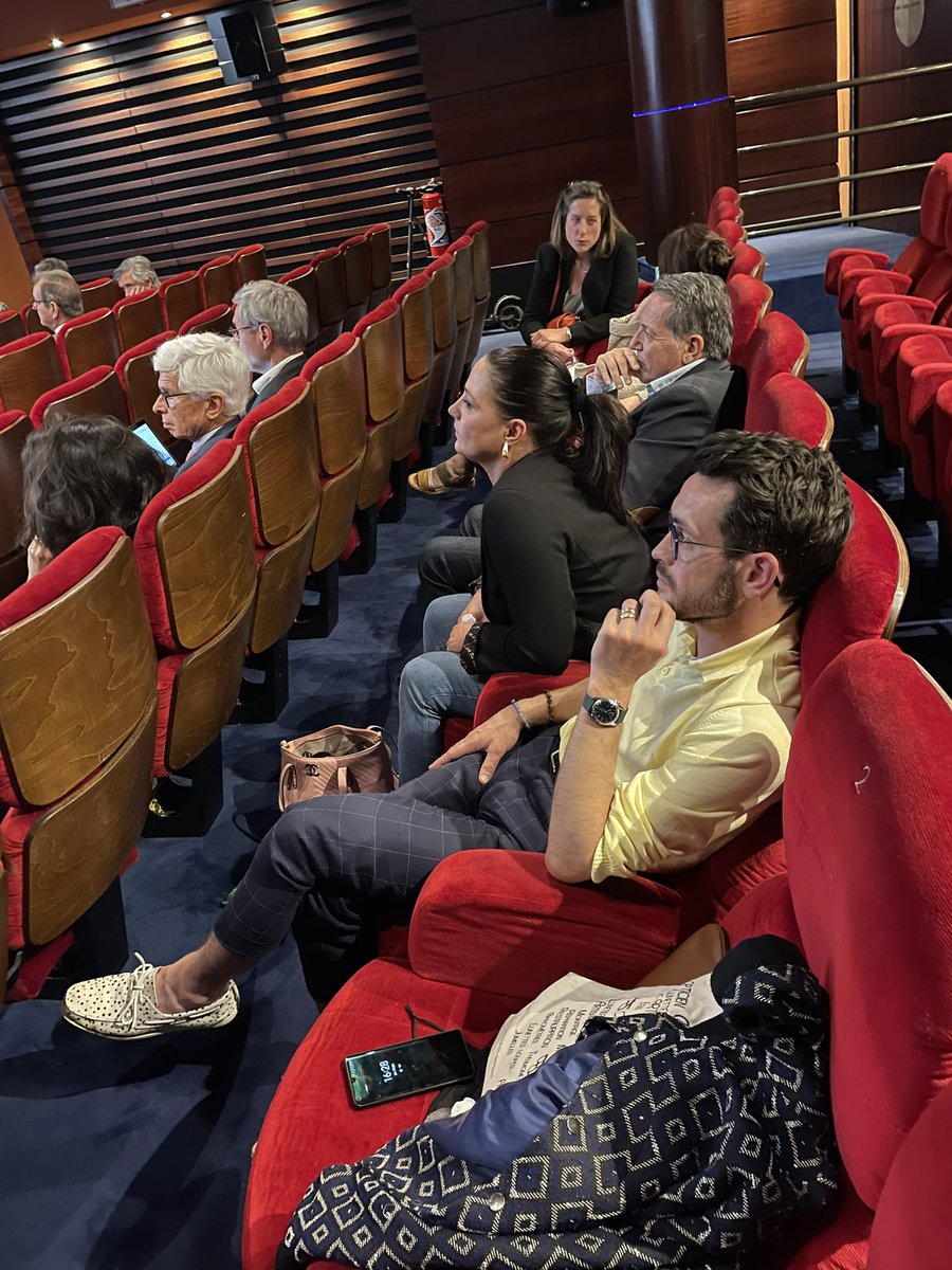 Heureux de se retrouver en « présentiel » et en « visio » pour le Conseil National de l’UNIS et travailler ensemble sur l’actualité et nos projets