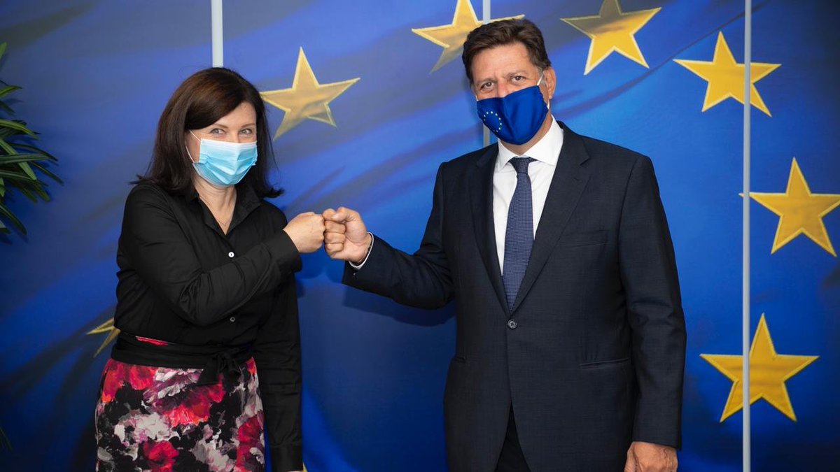 Fruitful discussion today with @VeraJourova held in the margins of #EUCO. I stressed that Greece is firmly and unreservedly committed to defend core European values and to promote #RuleOfLaw. We stand for a Europe of tolerance, respect of freedoms and equality.