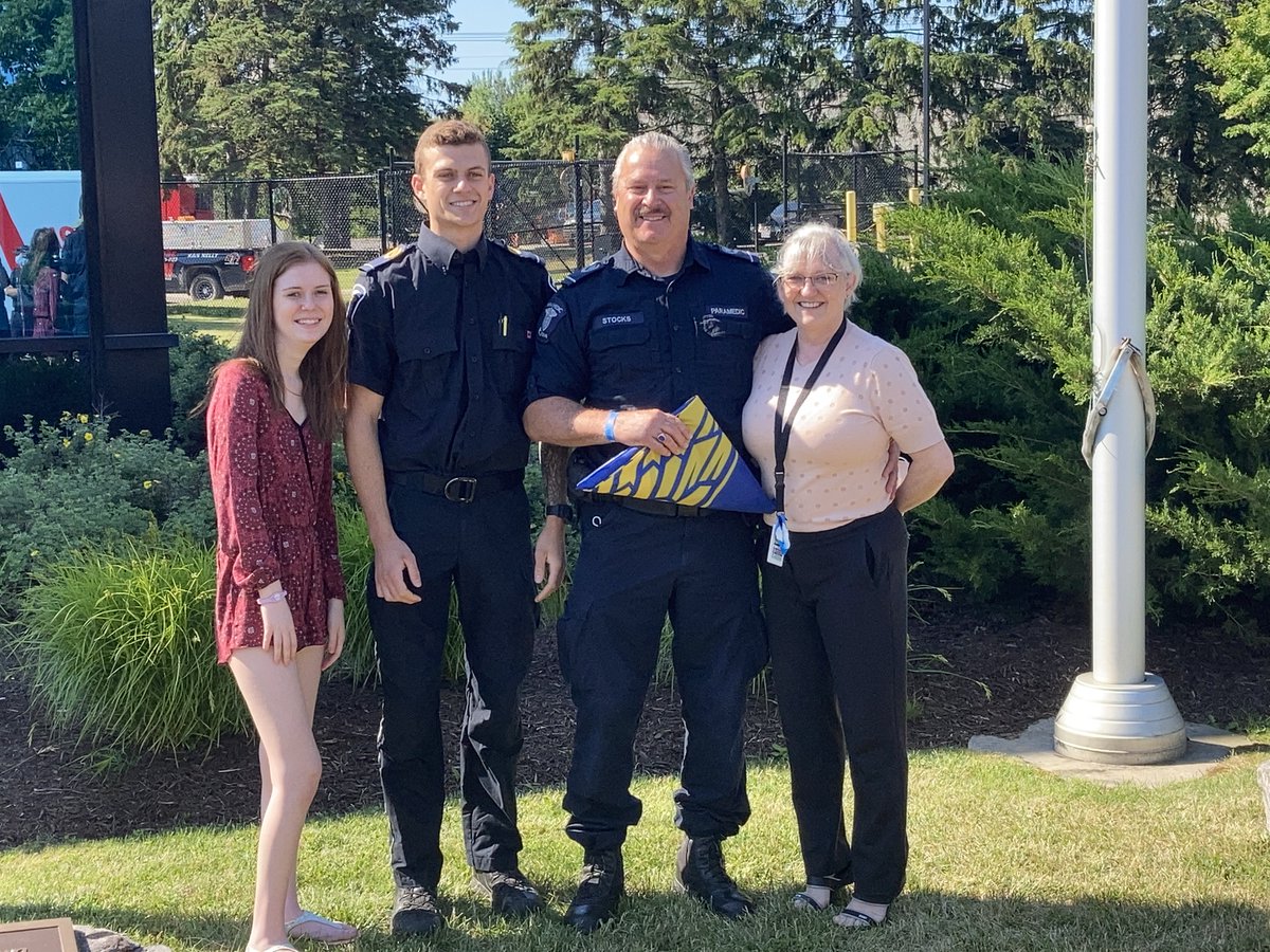 OttawaParamedic's tweet photo. After 32 years of dedicated service, we would like to wish farewell and happy retirement to paramedic Andrew Stocks!
Join us in acknowledging his numerous years of service, his ongoing dedication, and for the endless commitment he’s shown to this profession.
Here's a short bio: https://t.co/3lPhu3ltp1