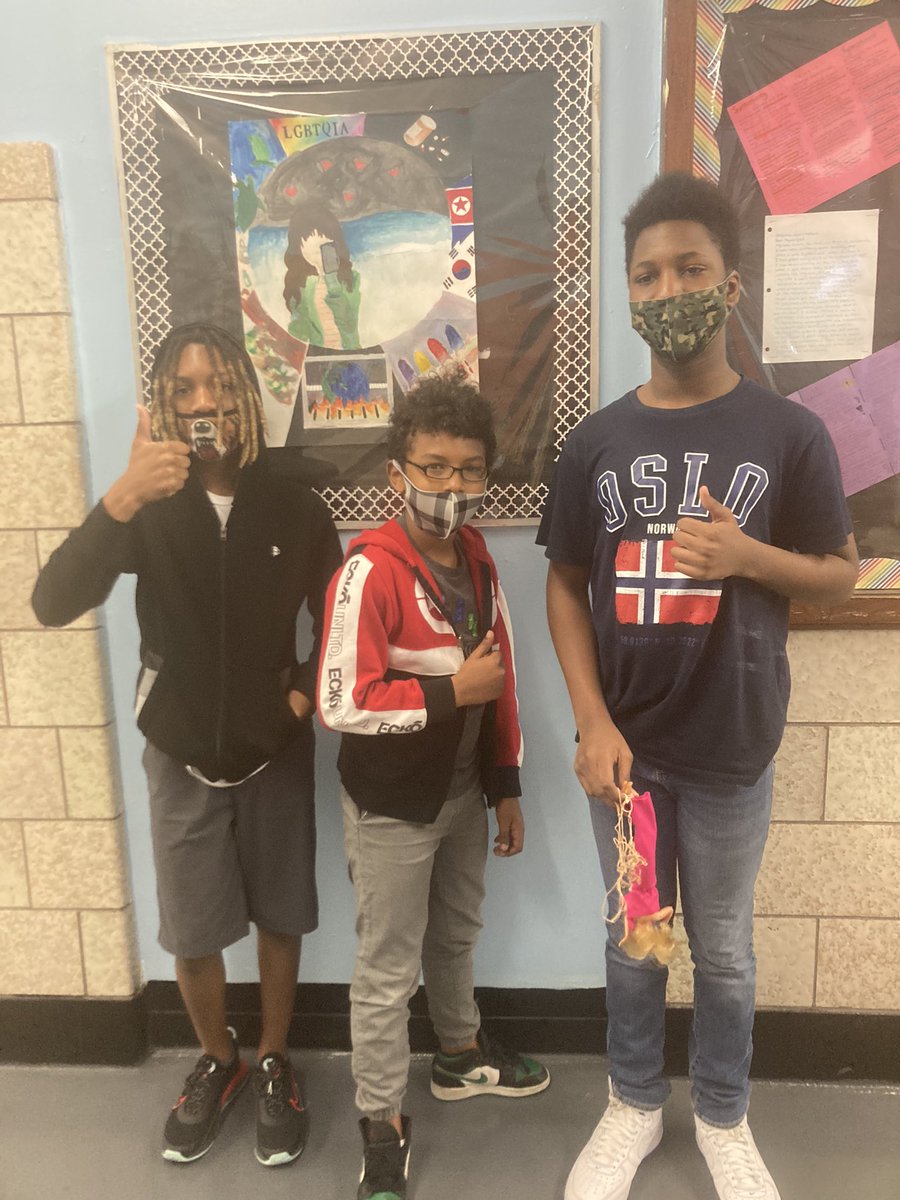 kate_selkirk's tweet image. #BarbieBungee to close out the year @Q2L_NYC! #math #iteachmath #mtbos Thanks to @KaraLouiseImm for introducing me to this @NCTMIllum lesson years ago!