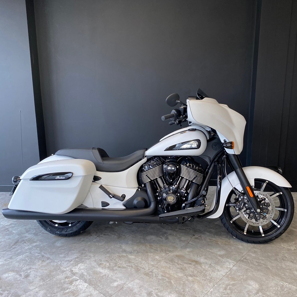 KrazyHorse5's tweet image. Two Indian Chieftains, an Icon and a Dark Horse have just been preregistered and added to our PreLoved page.  Check out the price too...
krazyhorse.co.uk/collections/us…
#chieftain #indianchieftain #krazyhorse #london #bagger #preloved #motorcycle