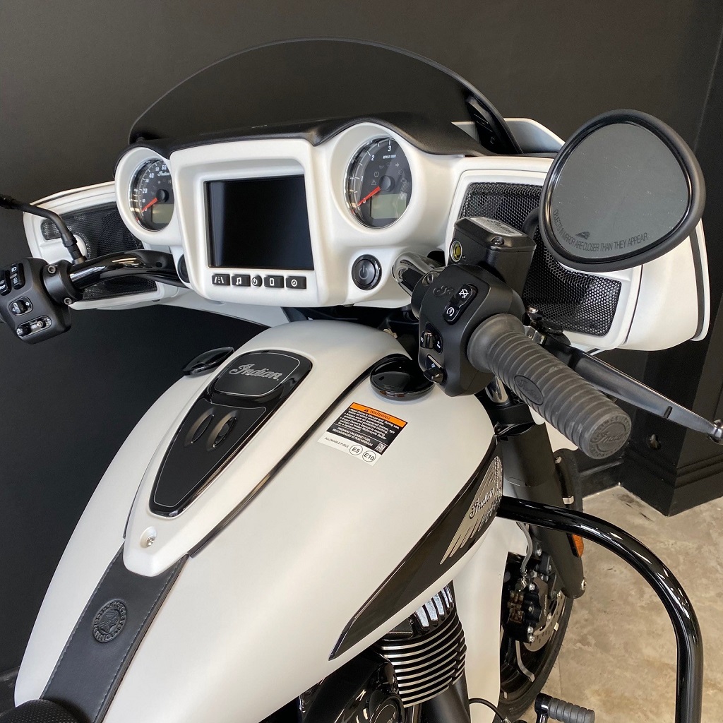 KrazyHorse5's tweet image. Two Indian Chieftains, an Icon and a Dark Horse have just been preregistered and added to our PreLoved page.  Check out the price too...
krazyhorse.co.uk/collections/us…
#chieftain #indianchieftain #krazyhorse #london #bagger #preloved #motorcycle