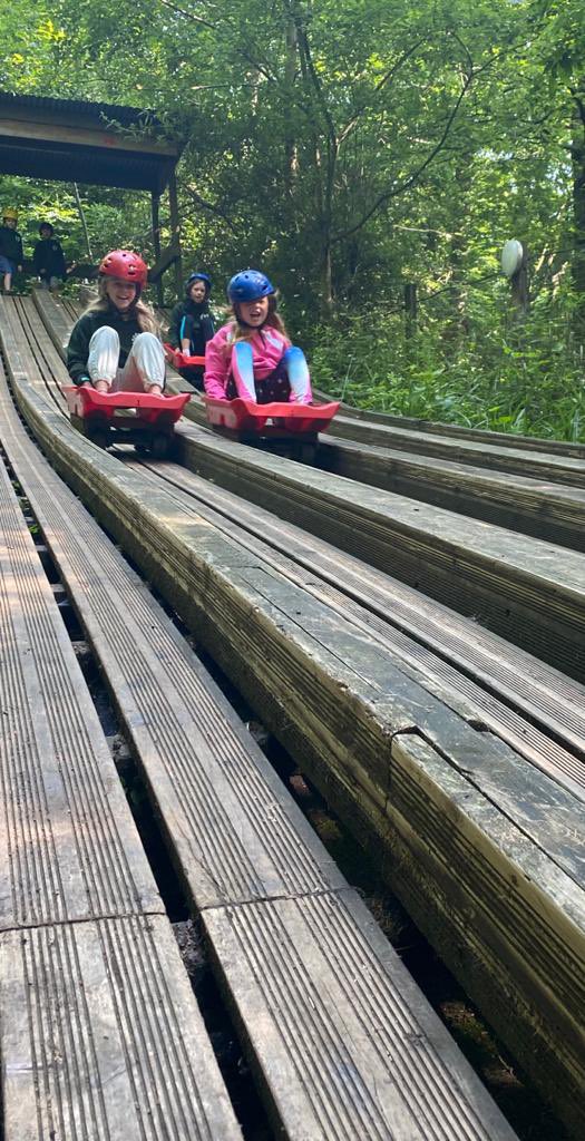 StChrisJunior's tweet photo. Screamβ¦.if you want to go faster! Crests Run time for year 4 #fgroup #mystchris https://t.co/cpnSu2kMf2