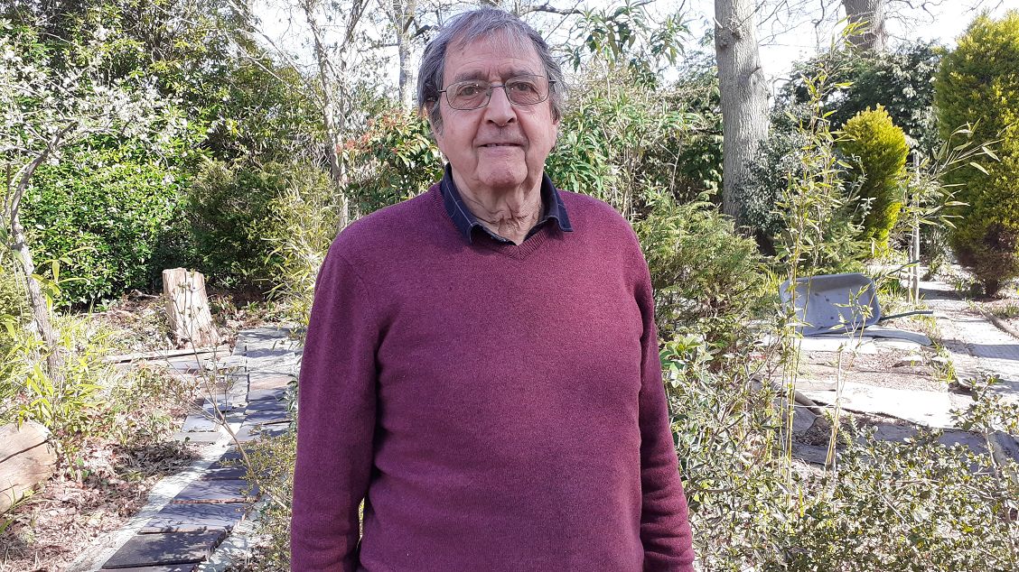 bowelcanceruk's tweet photo. "My stoma nurse stressed the importance of becoming active again as soon as possible, and so I persevered with my walking and cycling. I tried to gradually build up my strength"

Lewis was diagnosed with stage 4 #bowelcancer in January 2017: https://t.co/0AU236Blze https://t.co/XrQPv7iBmt