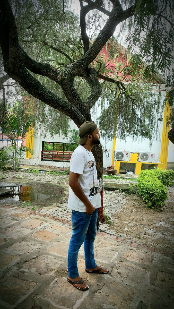 AnoopKumarSar14's tweet image. Weekend Vibes....