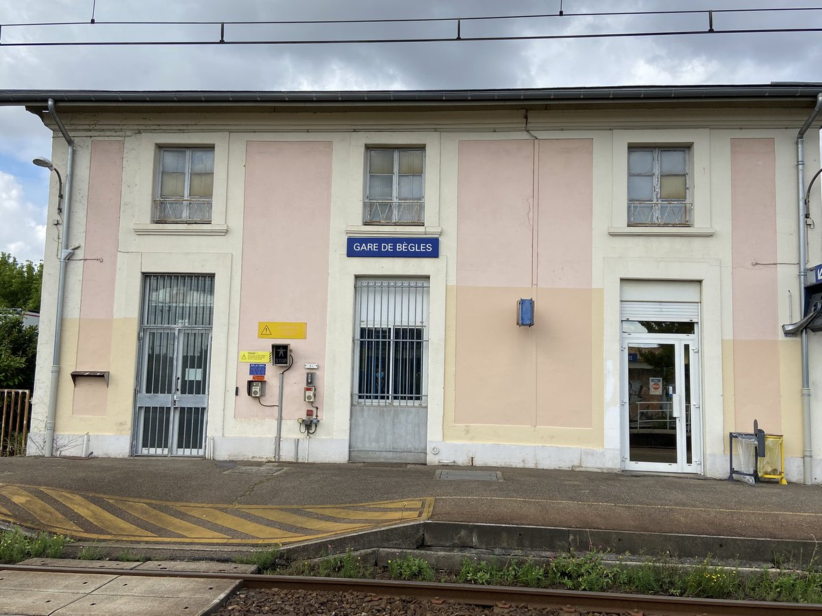 Malospirito Céline tweet media