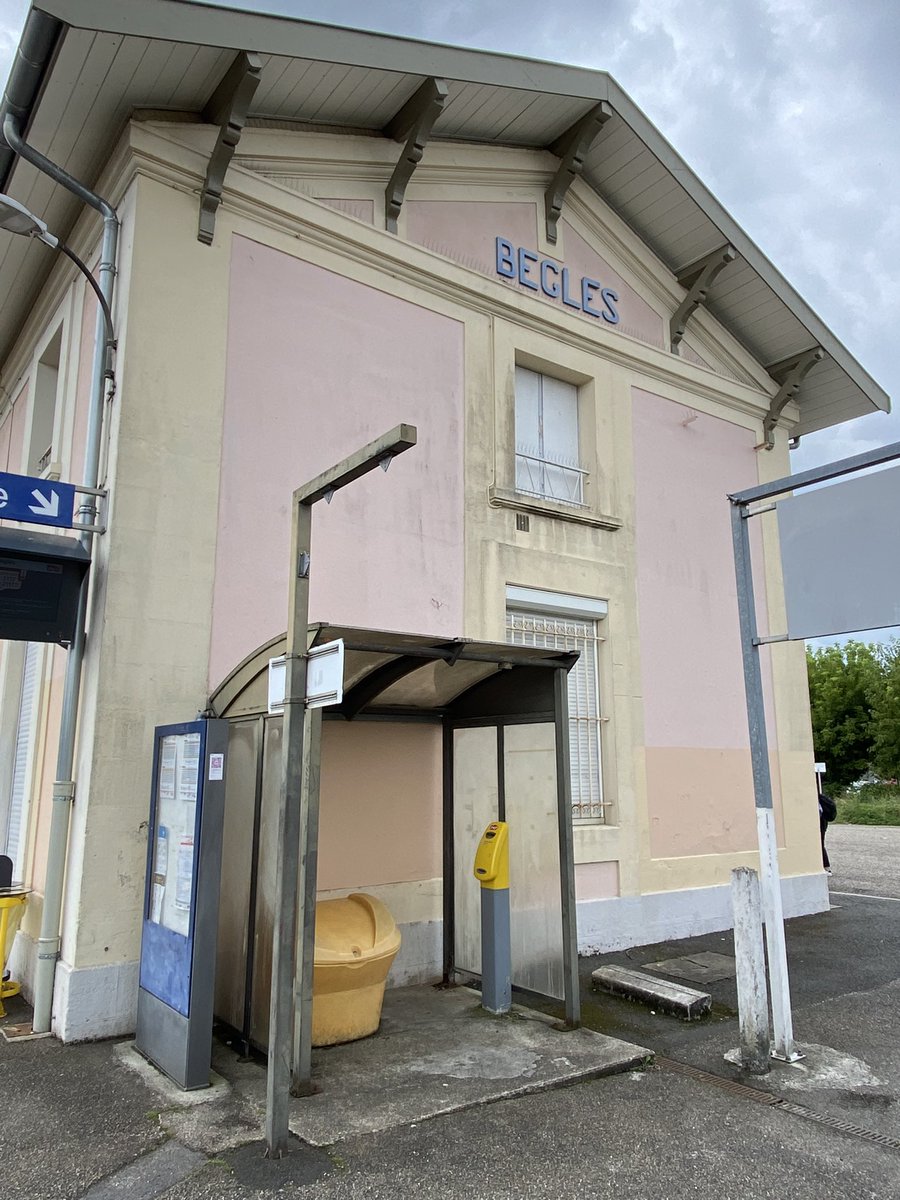 Malospirito Céline tweet media