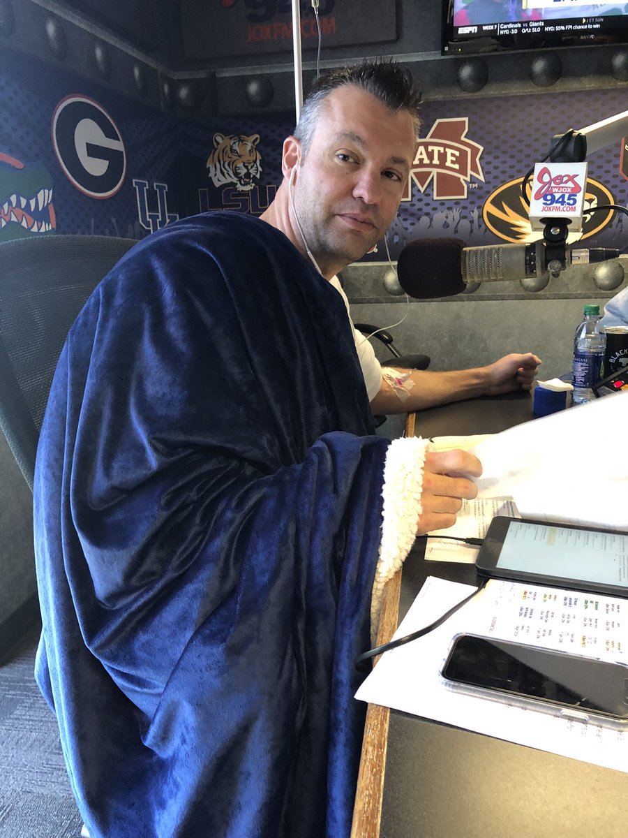 jimdunaway's tweet photo. 6:00am. Old Habits.

Good Morning!!

#TBT Pictures from our days @WJOX945 
1. LT in his GOTs phase
2. All access with our friends @TALLADEGA @Hkinderk 
3. Guys night @Pure_Barre 
4. Our many HEY Coach visits

Follow @DBLSportsLive 
A few big announcements later today and Friday🤘 https://t.co/BvjUhQHX6L