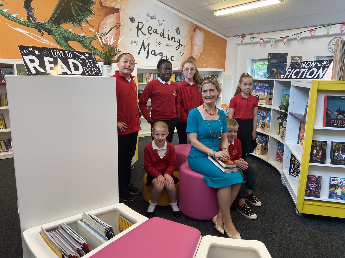 CressidaCowell's tweet image. Opening the STUNNING new #lifechanginglibrary at Dinnington Primary School in Rotherham. Here with the new young Reading Ambassadors. Look at this gorgeous space, and the beautiful books, shining like sweets! #lifechanginglibraries #readingismagic and #magicisforeveryone
