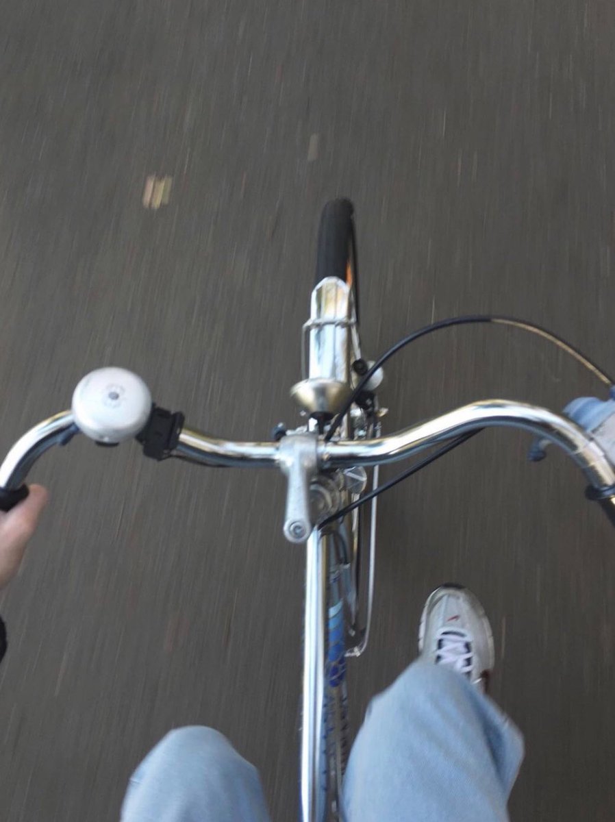 shhaimma7's tweet photo. ride https://t.co/JZL63sFygA