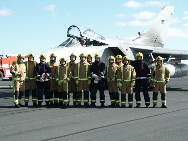 ResoluteGrp's tweet photo. Happy #armedforcesday! As part of Armed Forces week, we would like to take this opportunity to share our appreciation to all #veterans, #cadets, and service families. 

And an additional thank you to our very own Managing Director; Phil Crew, who served in the RAF. https://t.co/OosysN3Vu4