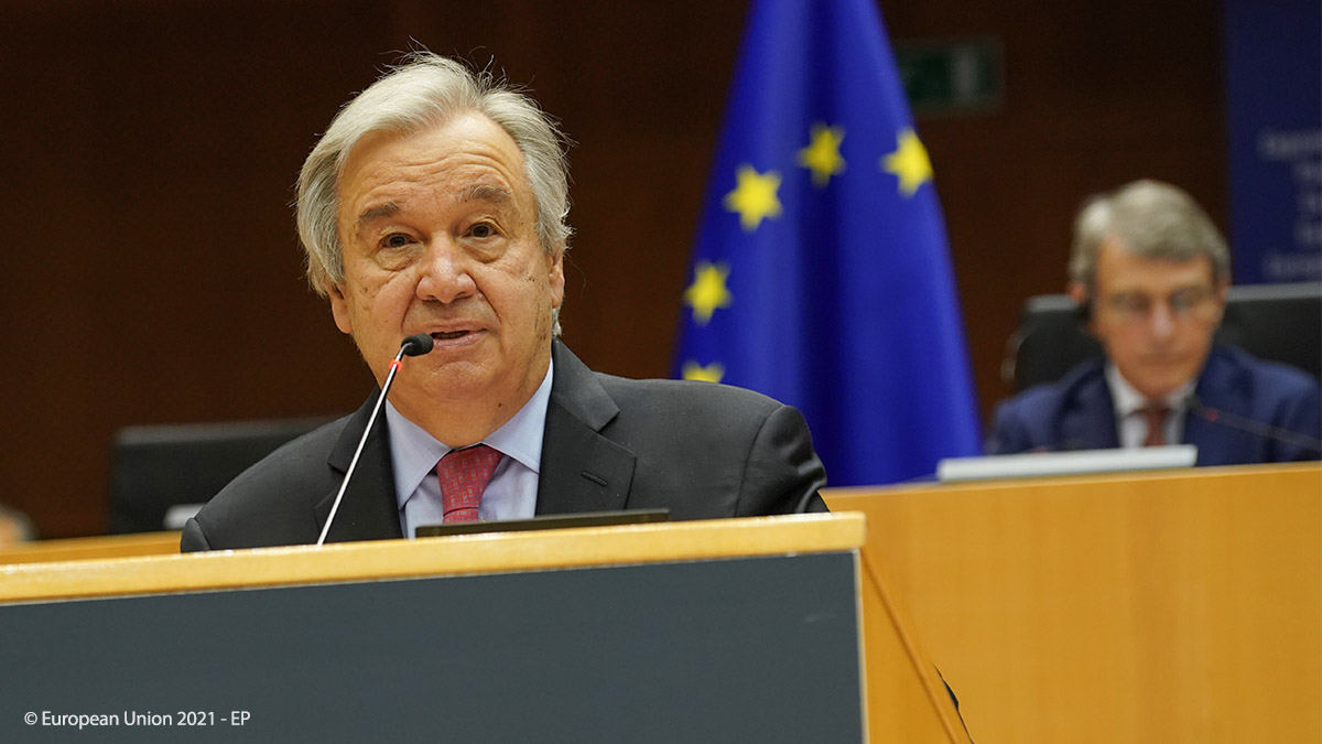 I en tale til MEP'erne tidligere torsdag takkede FN-generalsekretær António Guterres Europa for sit lederskab angående vacciner, klimaet og i kampen mod vold mod kvinder → eptwitter.eu/qz4a #eupol