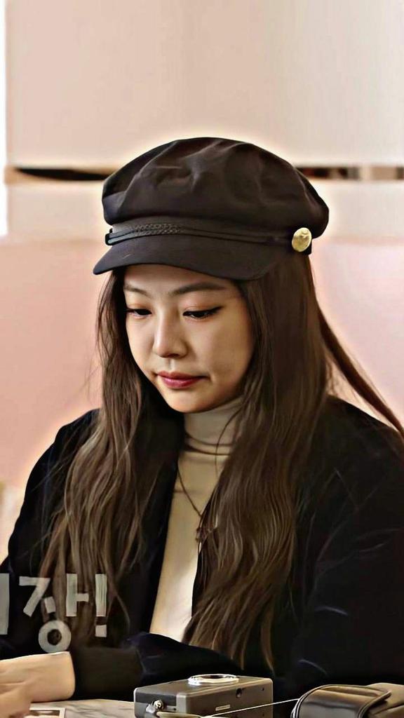 _ajeng lavyzia_ tweet media