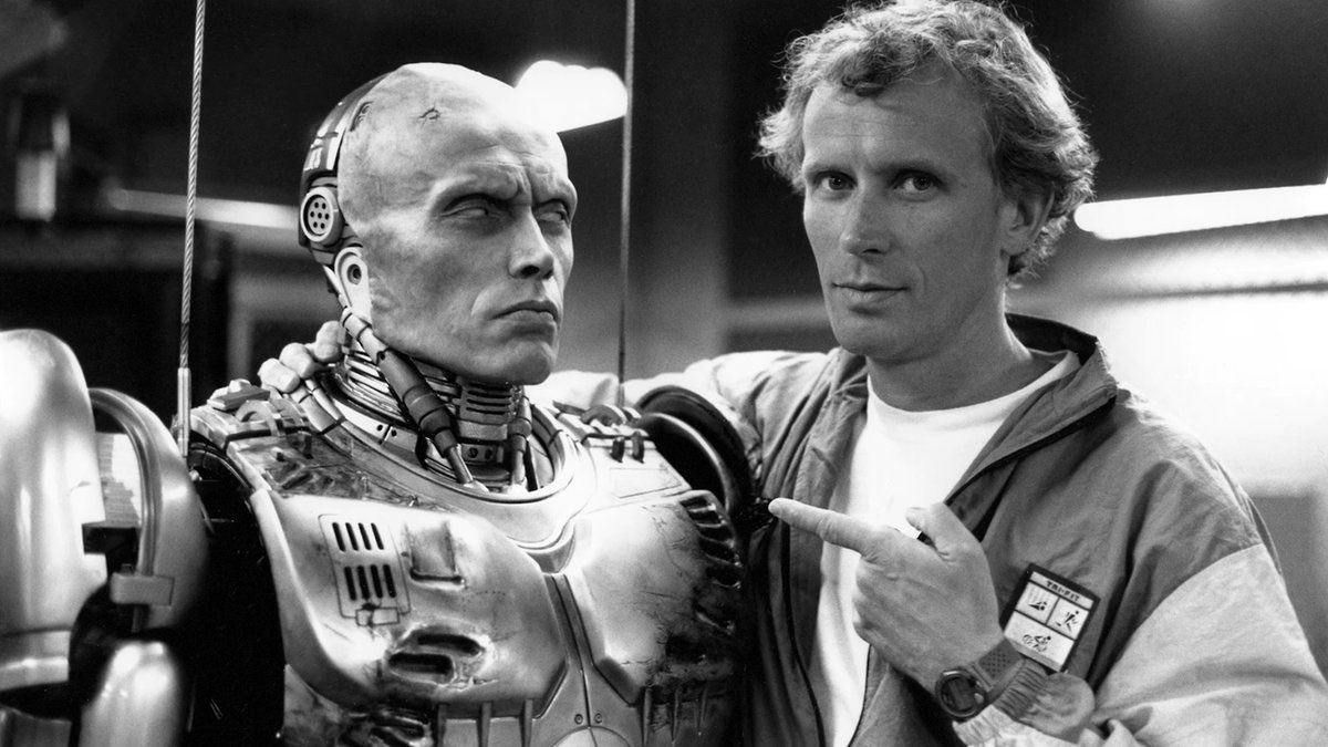 Happy birthday Peter Weller !
Ici avec un pote sur le tournage de ROBOCOP (1987) 