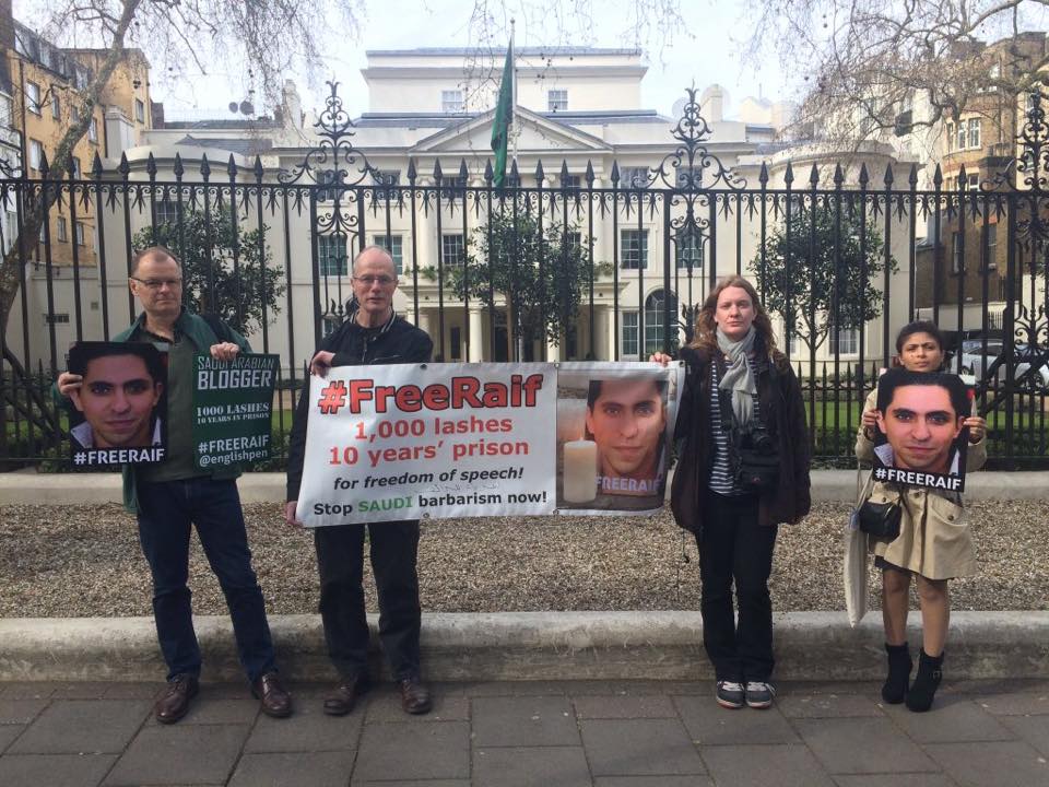 MARCOTOMBESI2's tweet photo. #FreeRaif @raif_badawi @WaleedAbulkhair #FreeWaleed #FreeSamar @miss9afi @samarbadawi15 @KingSalman @PrincessBasmah @KSAembassyIT
@MojKsa @NSHRSA @KSAMOFA @HRHPSalman @Mohamme84149864 https://t.co/ZRq2M2drJI