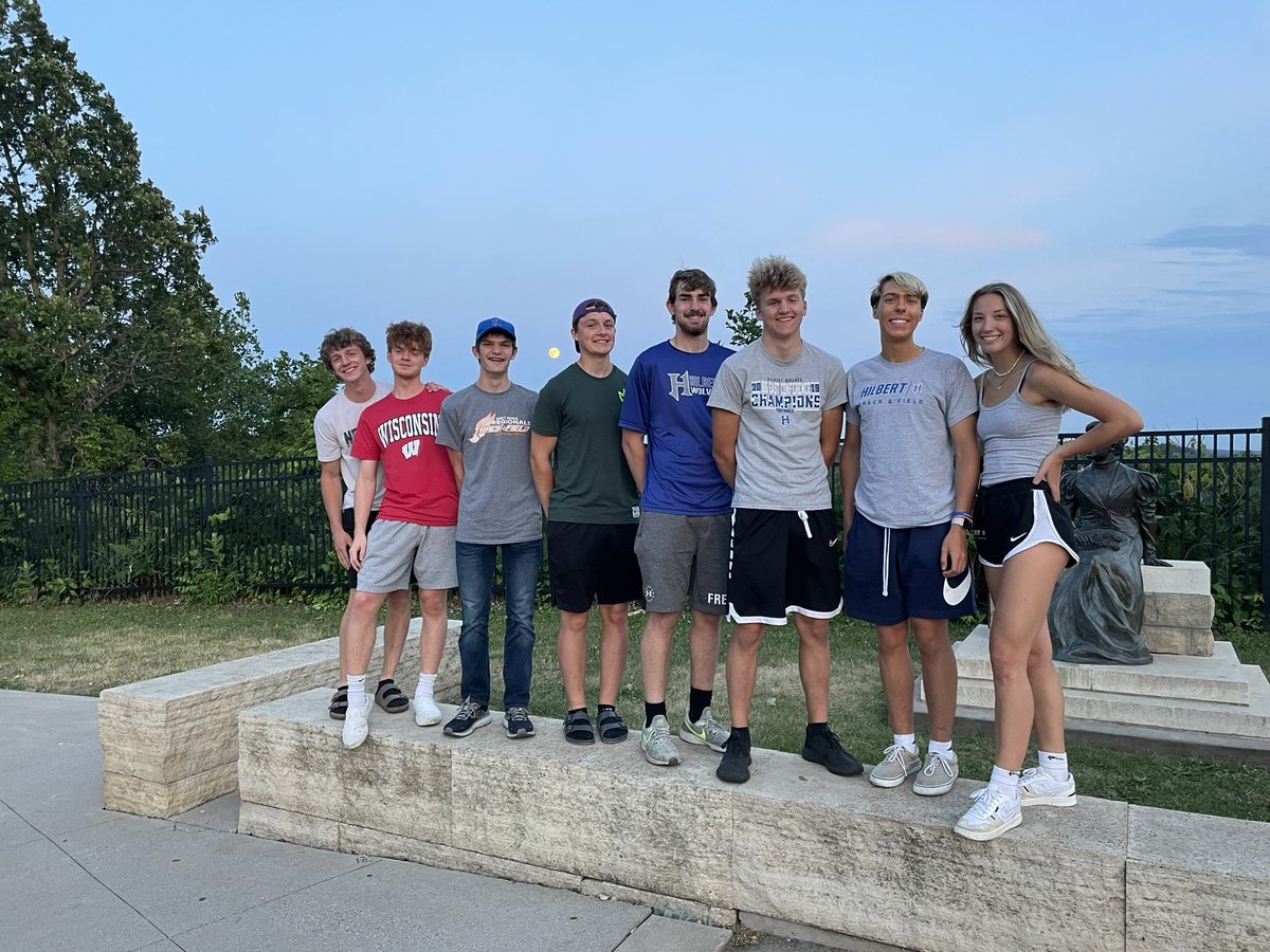 Hilbert Track & Field tweet media