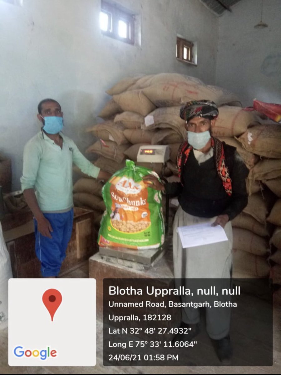 AD_FOOD_UDH's tweet photo. Distribution of PMGKAY and NFSA ration to the beneficiaries in different areas of the District Udhampur https://t.co/mzUHWB19Sb