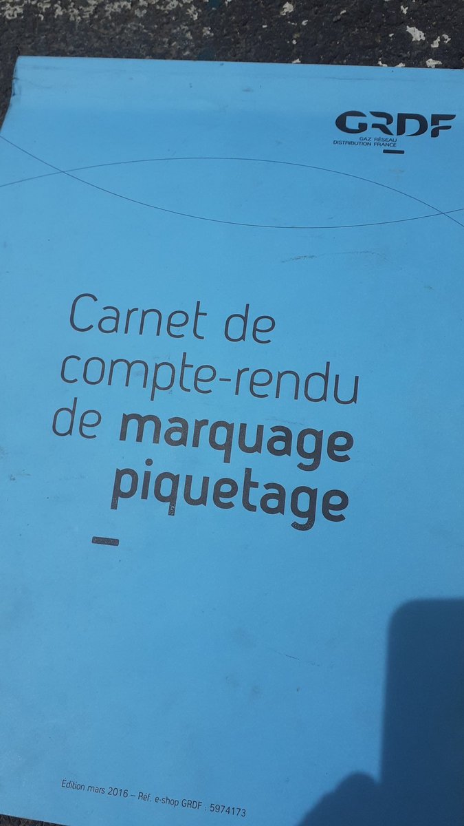 Réaliser une réunion préalable à l'exécution de travaux et constater que le donneur d'ordre a fait réaliser un marquage piquetage de l'ensemble des réseaux conformément au DAE.👍👍
#PREVENTIONDESDO #DRSO #SOGRDF #GRDF #SECURITEINDUSTRIELLE