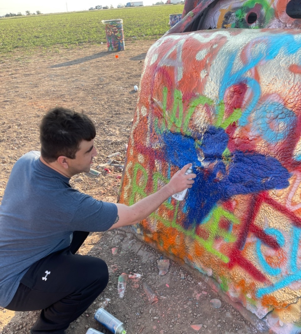 Cheeseman3141's tweet photo. Thanks for building this amazing world! I love the story this season and can tell how much love you have put into the game. I cannot wait to see the conclusion of your awesome saga! @Bungie @DestinyTheGame - Cadillac Ranch, Amarillo, Texas https://t.co/xwdV6dR7T4