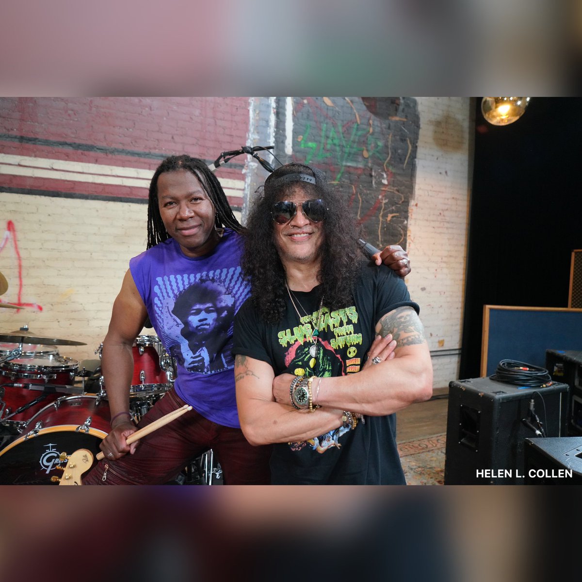 DeltaDeep_'s tweet image. #TBT to earlier this month when we played the #BeastlyBall 🔥 Check out more of these #BTS shots with our friend @Slash! 🤘 #LAZoo #conservation 
📸: Helen Collen